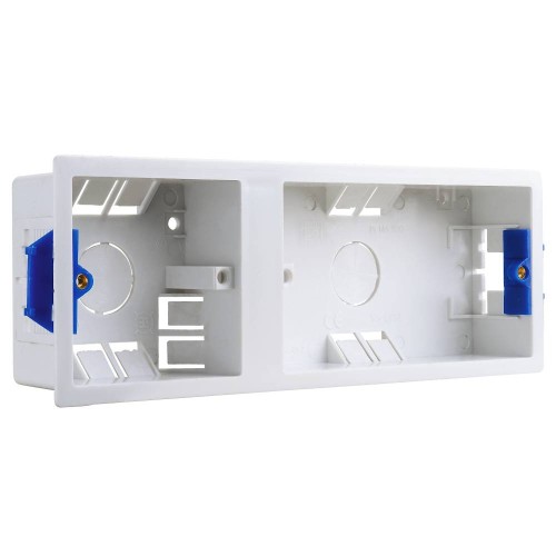 Triple Dry Lining Box 35mm Deep PVC White for 1 Single and 1 Double Plate Accessory, BG Electrical 920