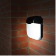 IP65 11W LED Bulkhead 6500K 900lm in Black with Integral Photocell for Wall Mounting